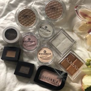 11 Piece Eyeshadow Bundle (Gently Used)